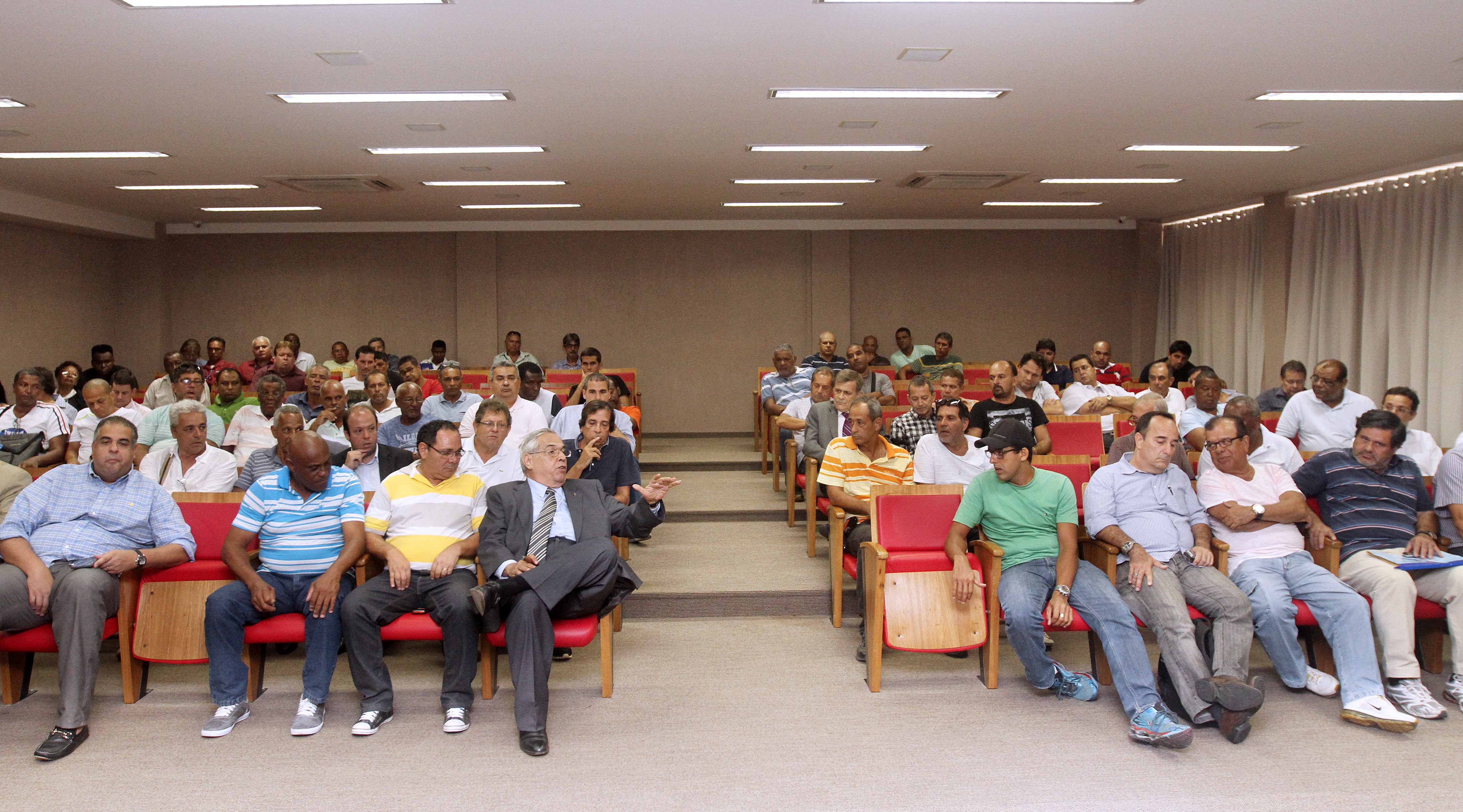 Assembleia aprova mudanças no artigo 34 do RGC