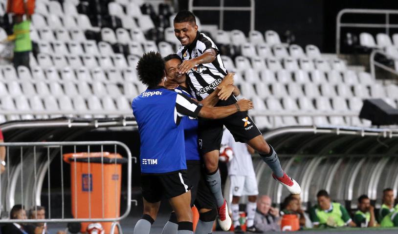 Botafogo conquista a segunda vitória na Taça Rio
