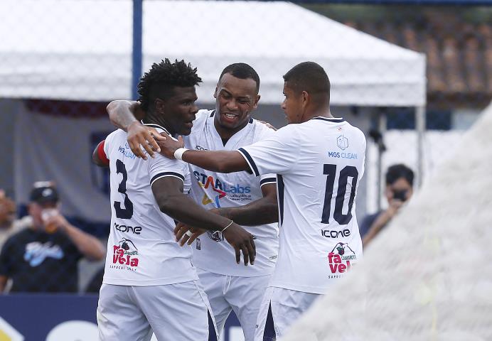 Maricá assume a ponta isolada do Carioca Superbet