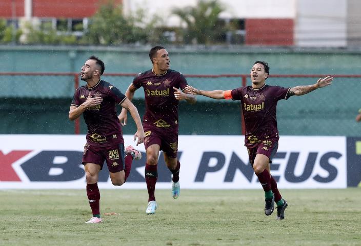 Lusa derrota o Madureira na Ilha do Governador