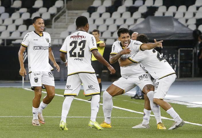Volta Redonda derrota o Botafogo e sobe na tabela
