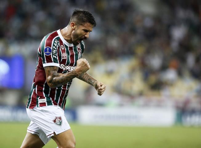 Centroavantes do Fluminense brilham em goleada na Copa Sul-Americana
