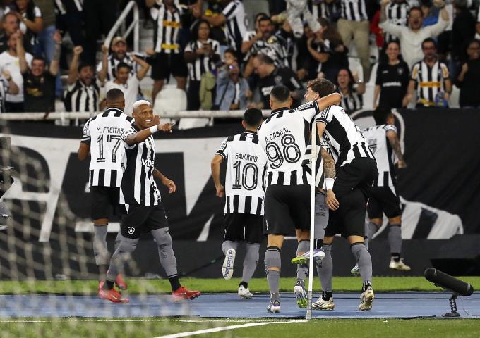 Gol relâmpago rende vitória ao Botafogo sobre a LDU