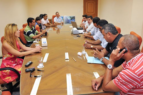 INGRESSOS PARA A DECISÃO À VENDA A PARTIR DE
QUARTA-FEIRA (22/04)