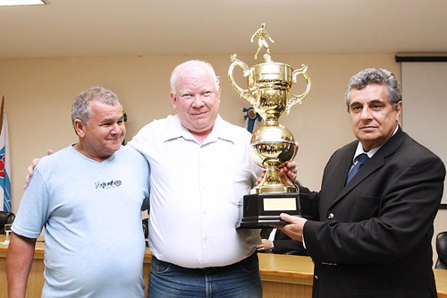 FFERJ realiza cerimônia de premiação do Estadual de Ligas e Amador da Capital