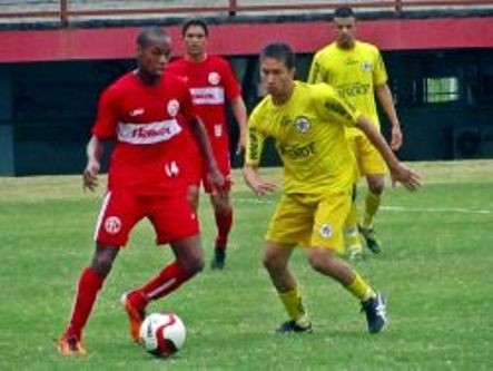 America e Resende ficam no empate em jogo-treino