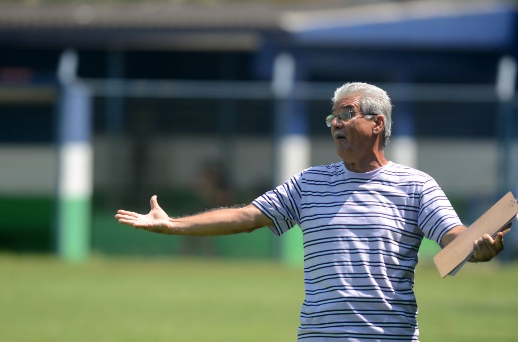 João Francisco é o novo treinador do Imperial