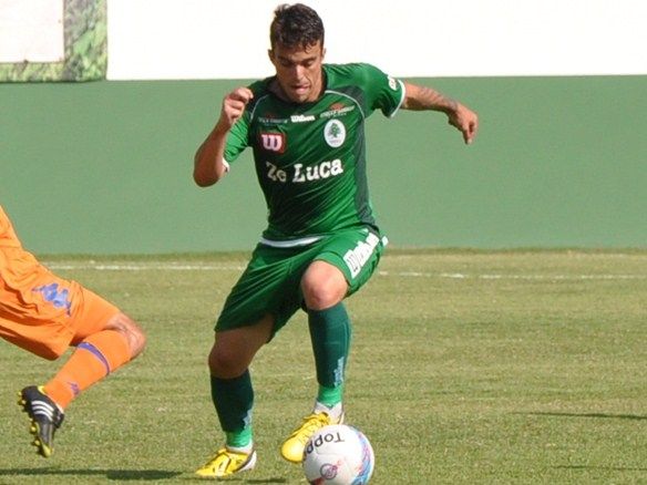 Tiago Barreiros festeja primeiro gol com a camisa do Boavista