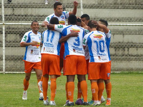 Duque de Caxias vence o Mogi Mirim no Marrentão