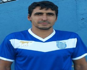 Goytacaz contrata zagueiro para a Série B