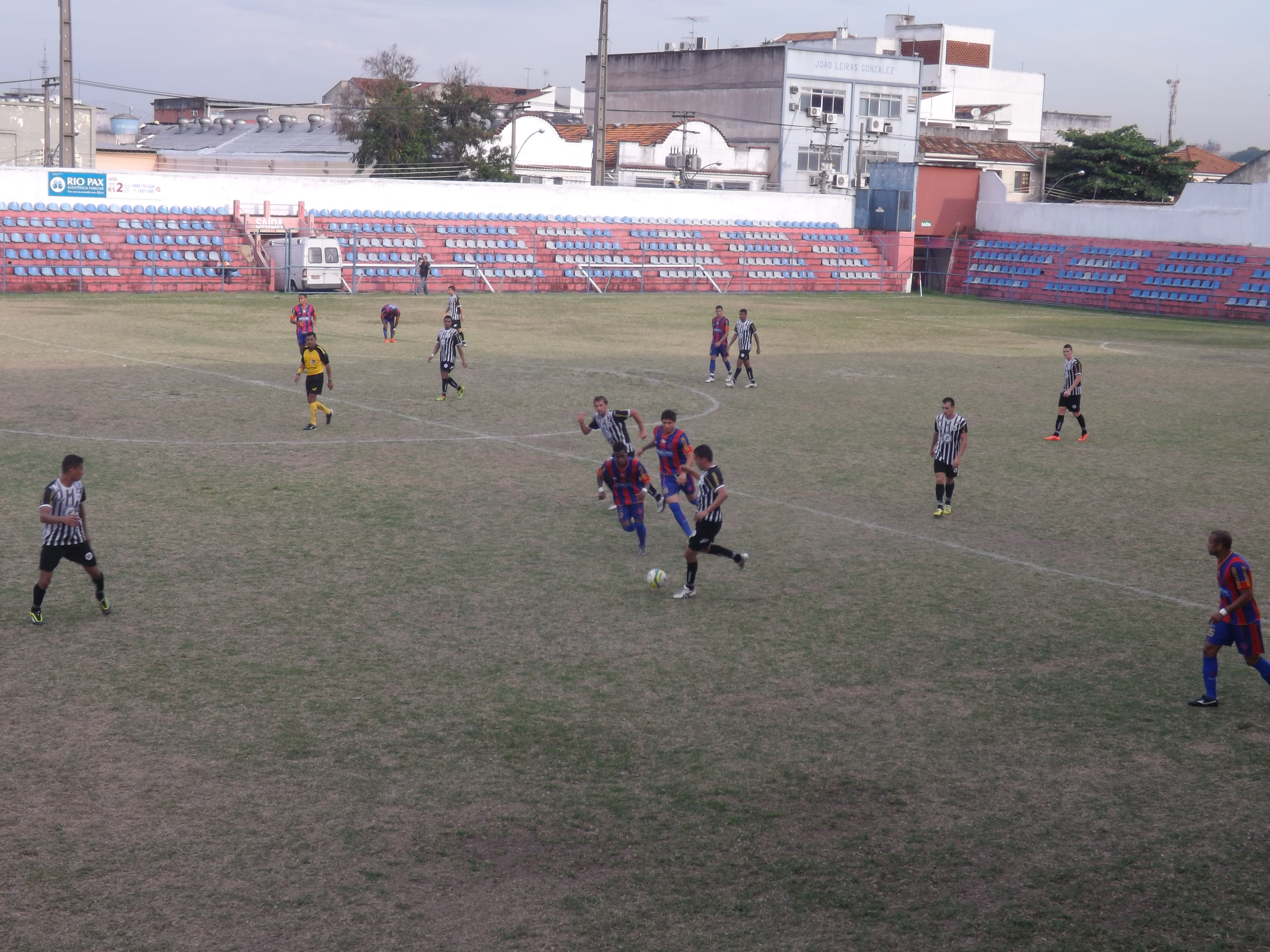 Resende vence o Bonsucesso e se garante na segunda fase
