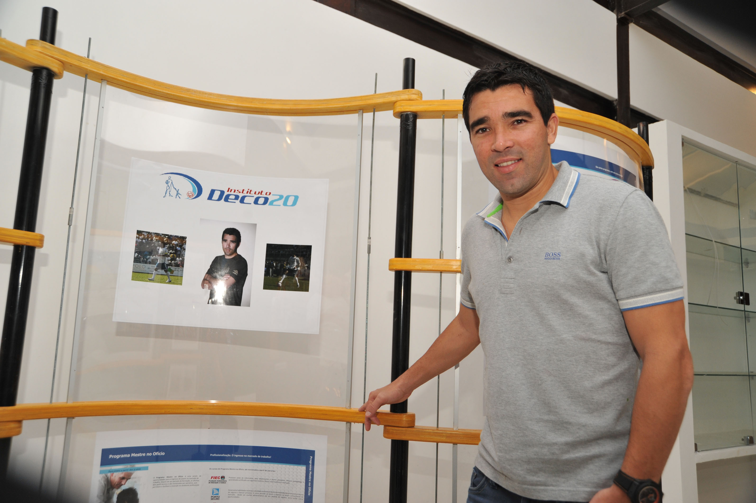 Deco visitará o Barra Mansa FC