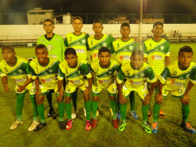 Babaçu surpreende na Copa Rio Sub 17 e briga por vaga