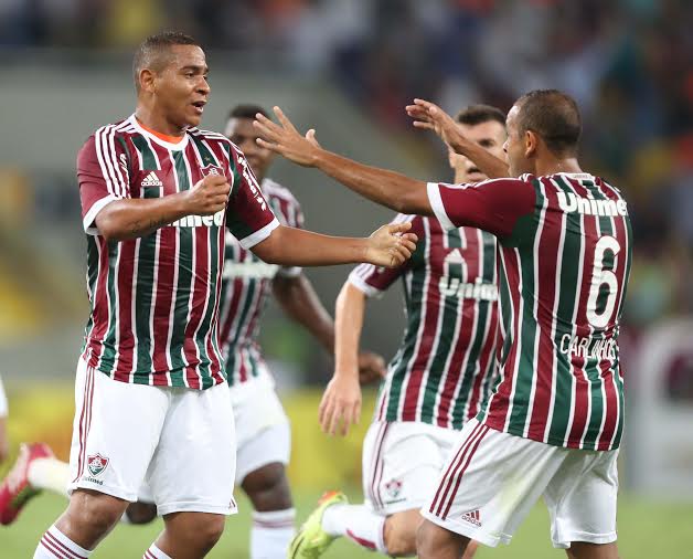Fluminense goleia o São Paulo