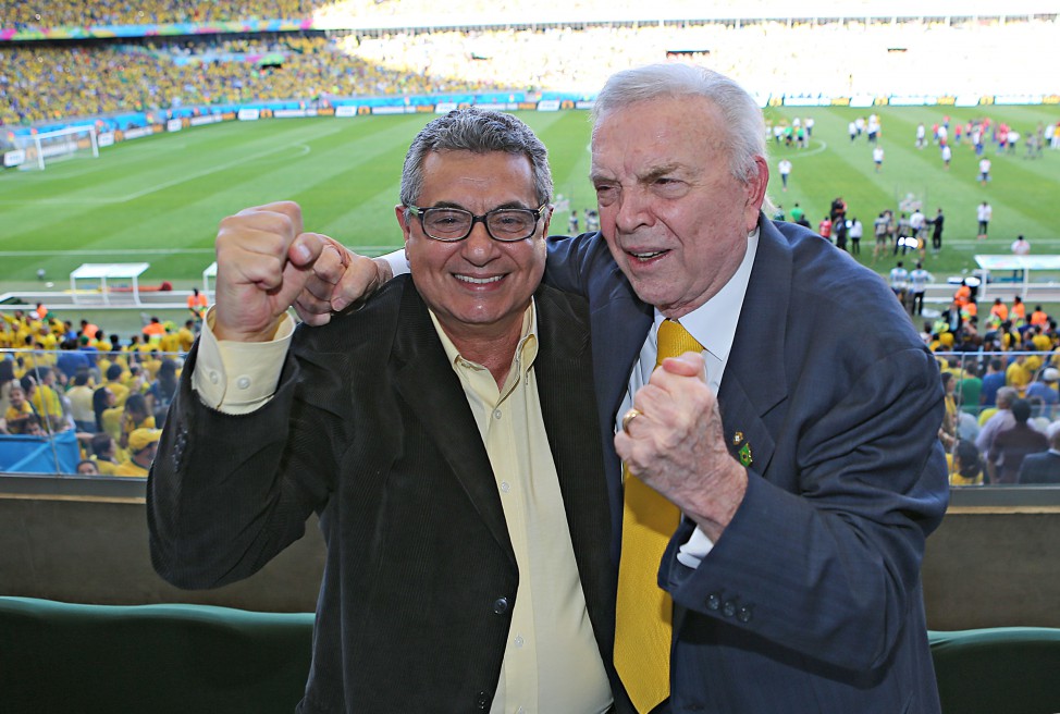 Presidente da FERJ assiste a vitória do Brasil