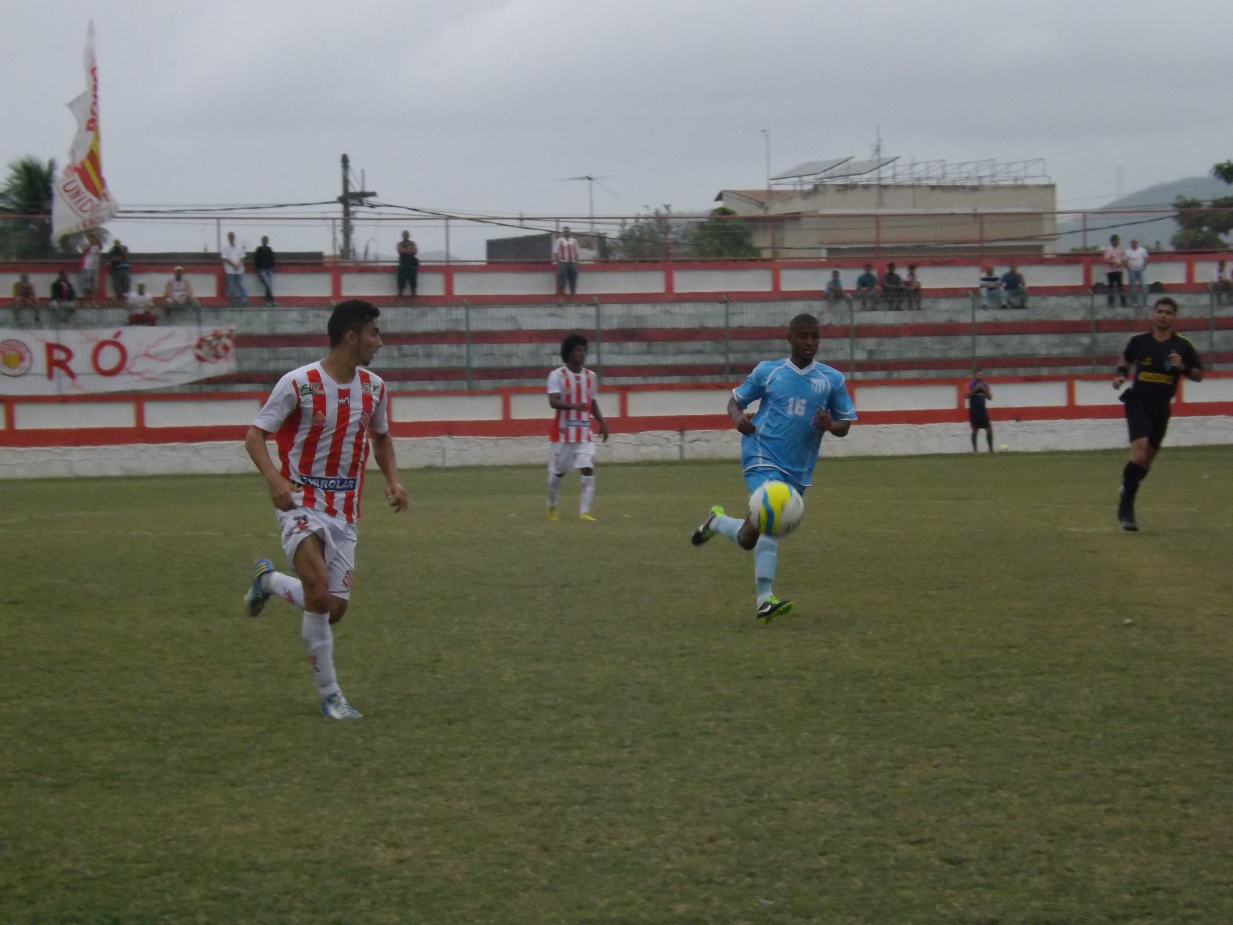 Bangu goleia o Ceres e segue vivo na Copa Rio
