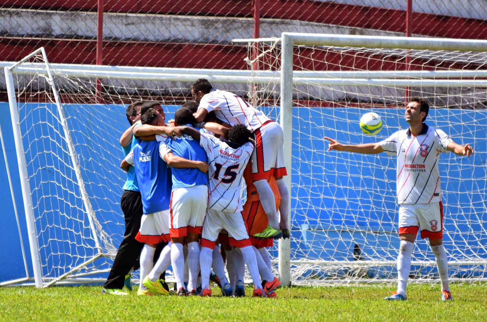 Tanguá/Gonçalense vence e fica perto do acesso e da final