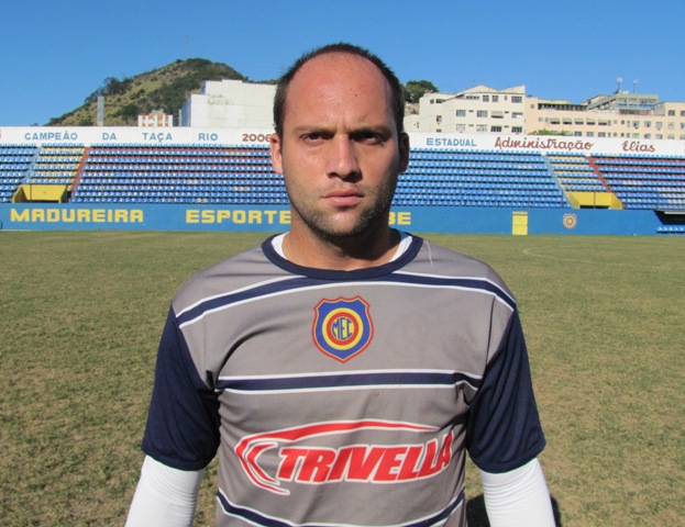 Goleiro Márcio deixa o Barra Mansa e acerta com Bangu