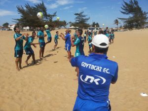 Goytacaz realiza jogo-treino visando definição do elenco