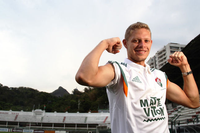 Marlone avisa: "Vim para ser titular do Fluminense"