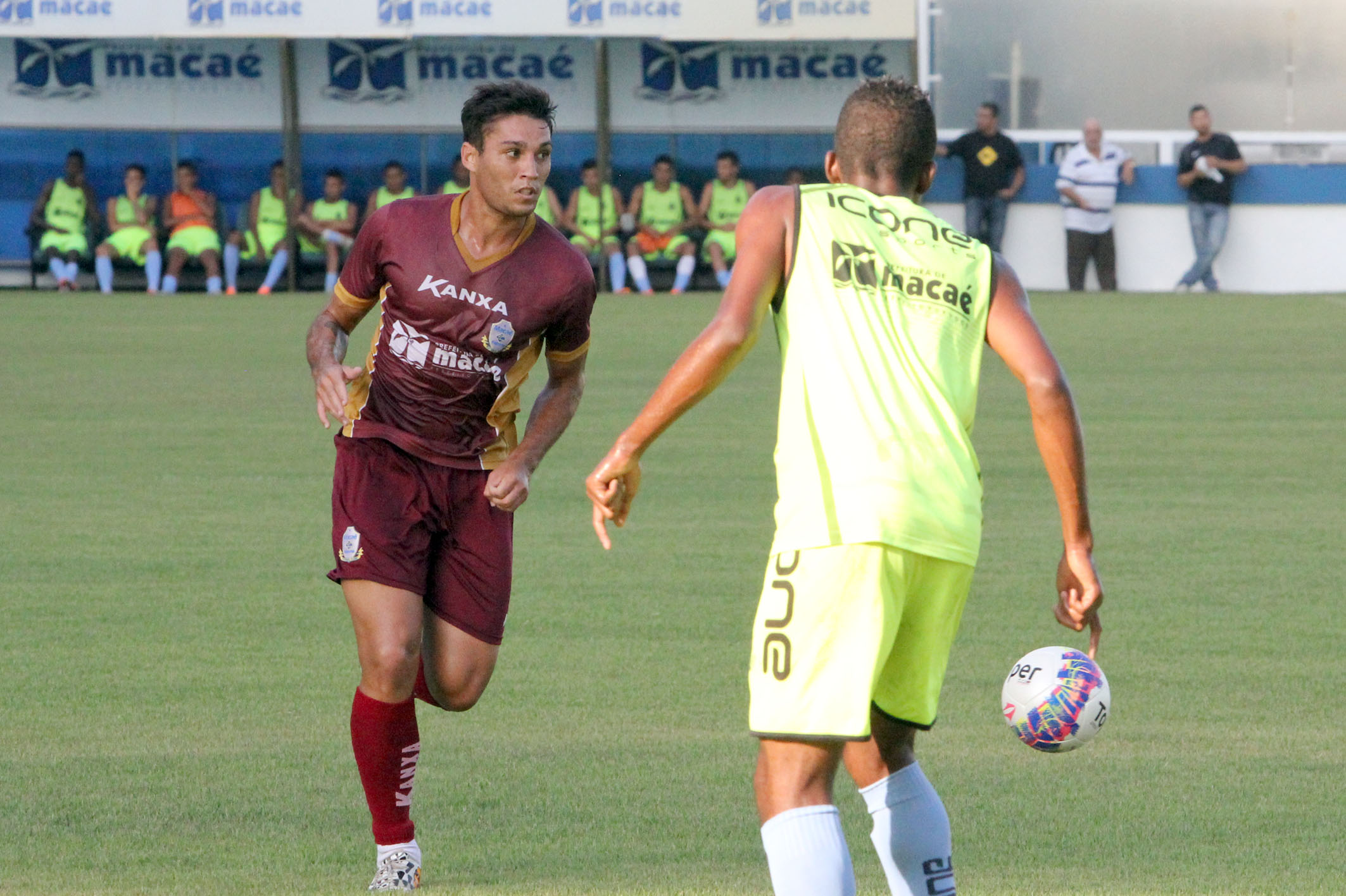 Titulares do Macaé vencem juniores por 3 a 1