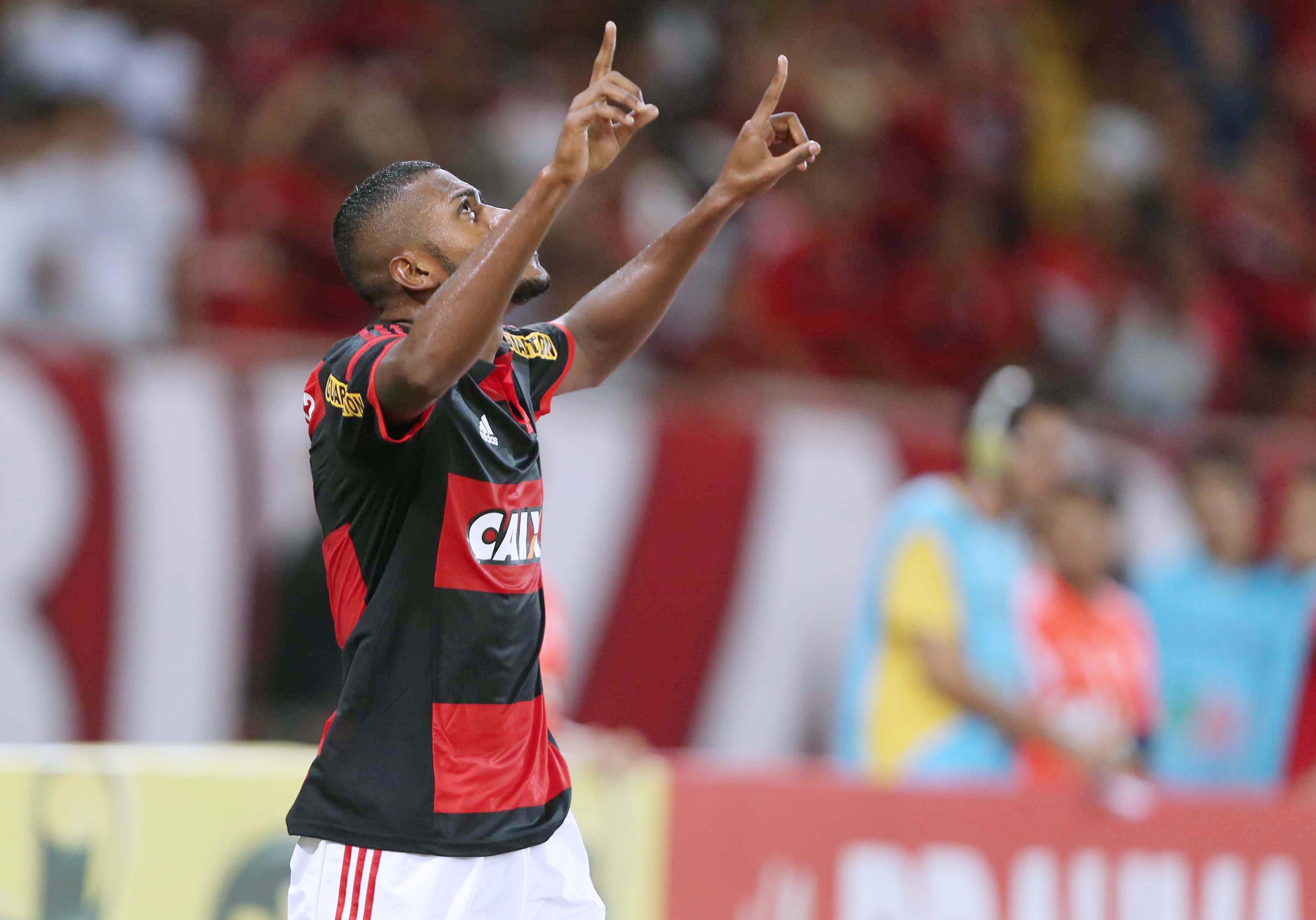 Flamengo derrota o Boavista e assume a ponta do Carioca