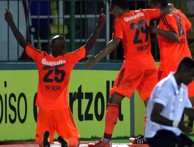 Com gol no final, Fluminense vence o Resende