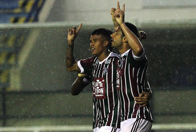 Fluminense supera o Barra Mansa e cola no G-4