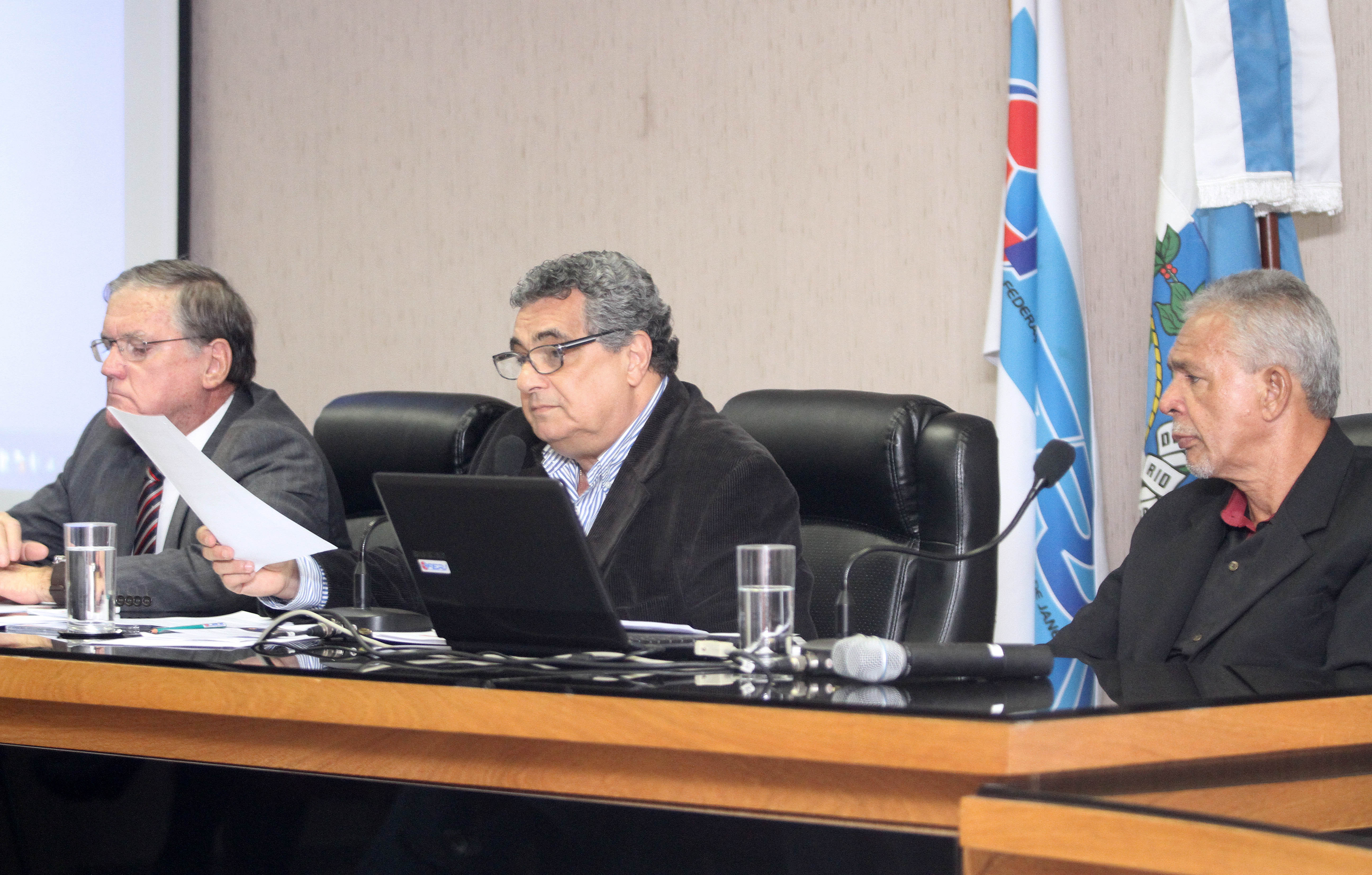 Respostas aos questionamentos do C.R. Flamengo