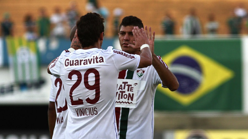 Fluminense bate o Goiás e entra no G-4 do Brasileirão