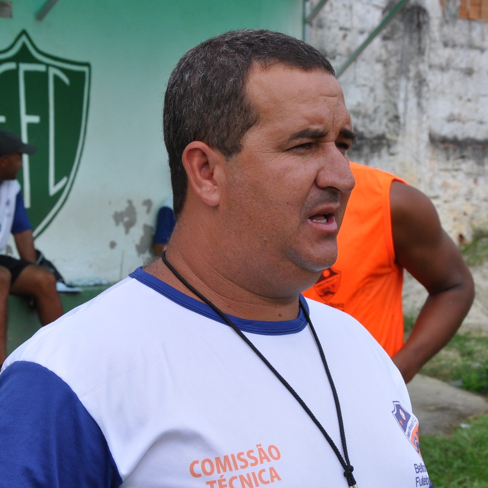 Ziquinho não é mais o técnico do Santa Cruz/Belford Roxo