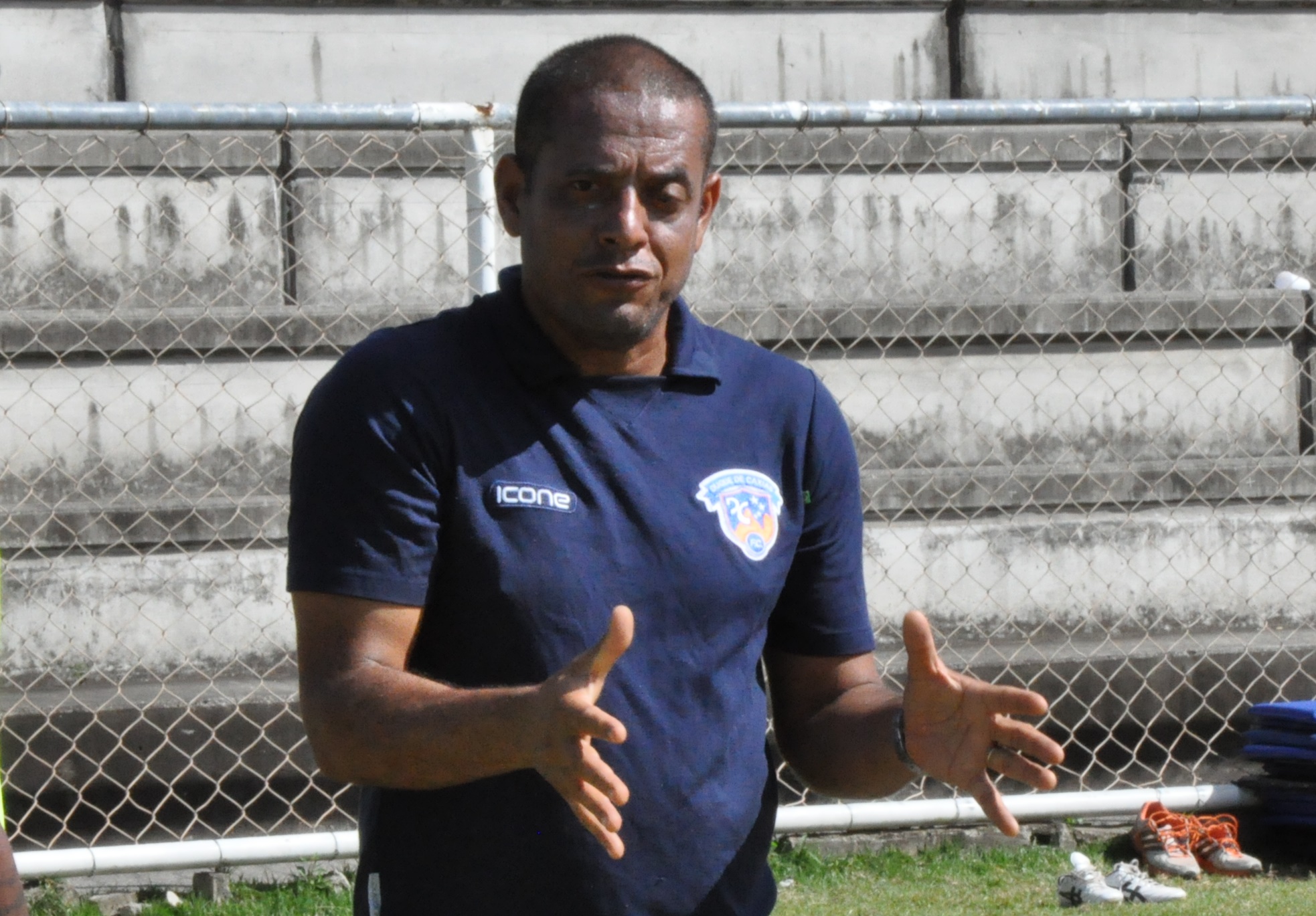 Empolgado com boa estreia do Duque de Caxias, técnico quer nova vitória contra o Botafogo-SP