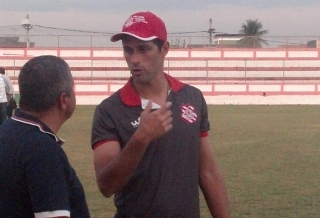 Bangu busca recuperação na Copa Rio contra o Angra dos Reis