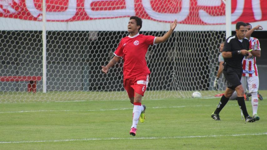 America fecha Copa Rio com vitória no clássico bisavô