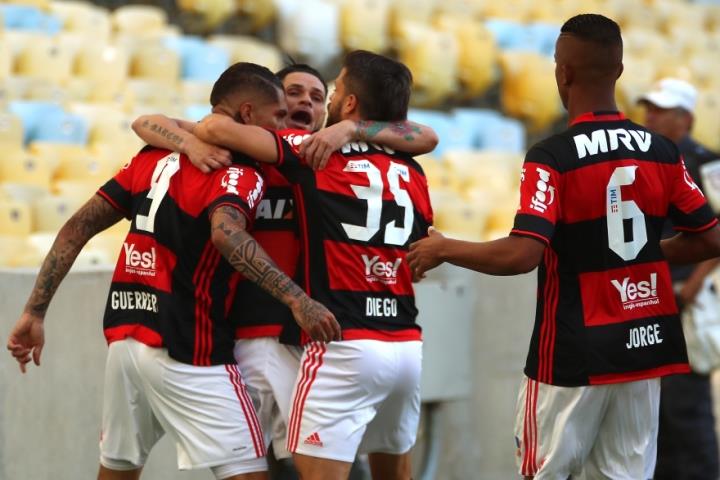 Flamengo se despede do Maracanã em 2016 com vitória