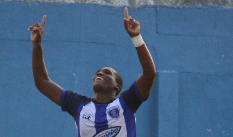 São Gonçalo EC renova com sete jogadores para 2017