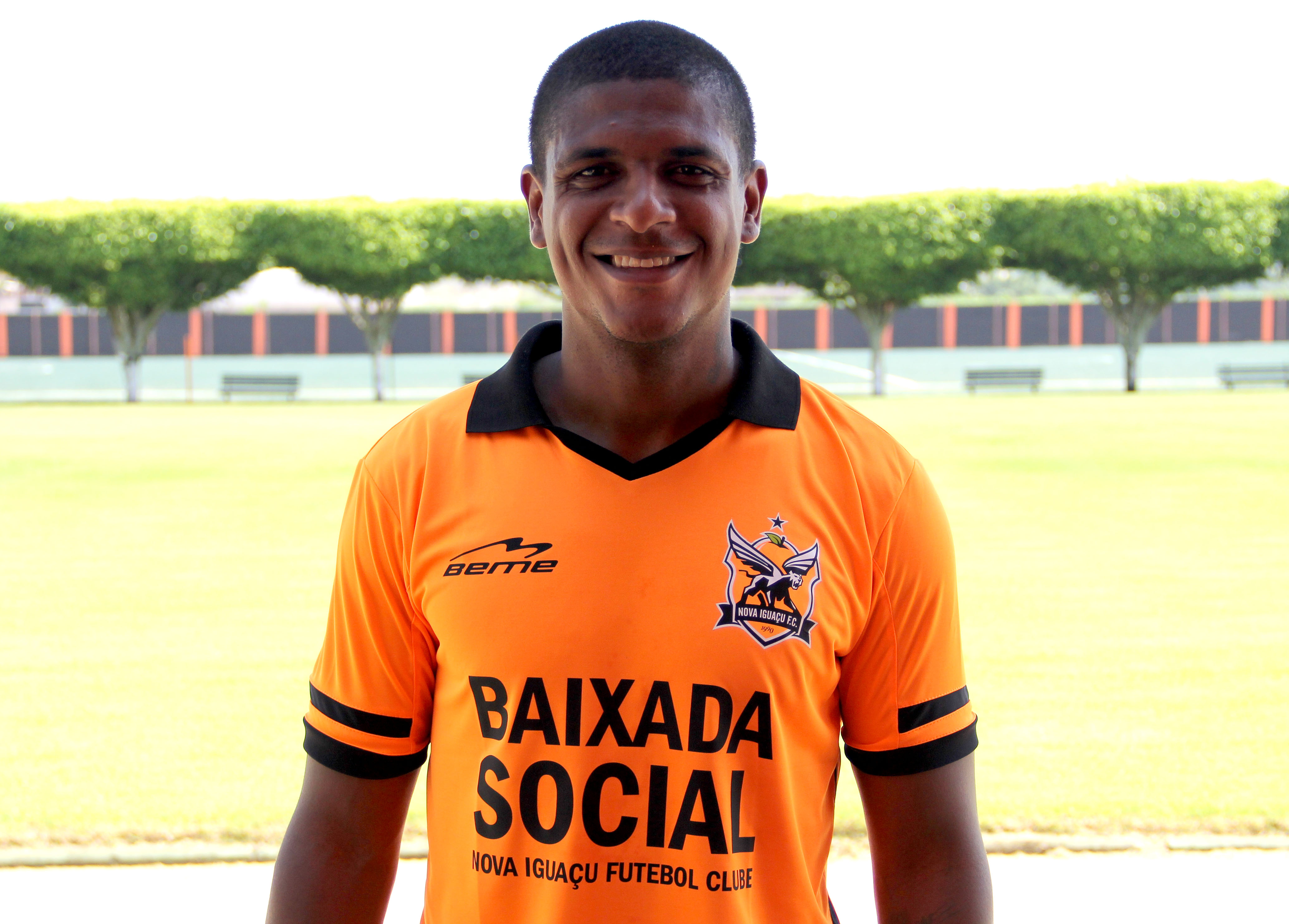 Nova Iguaçu anuncia reforço para a zaga: Raphael Azevedo