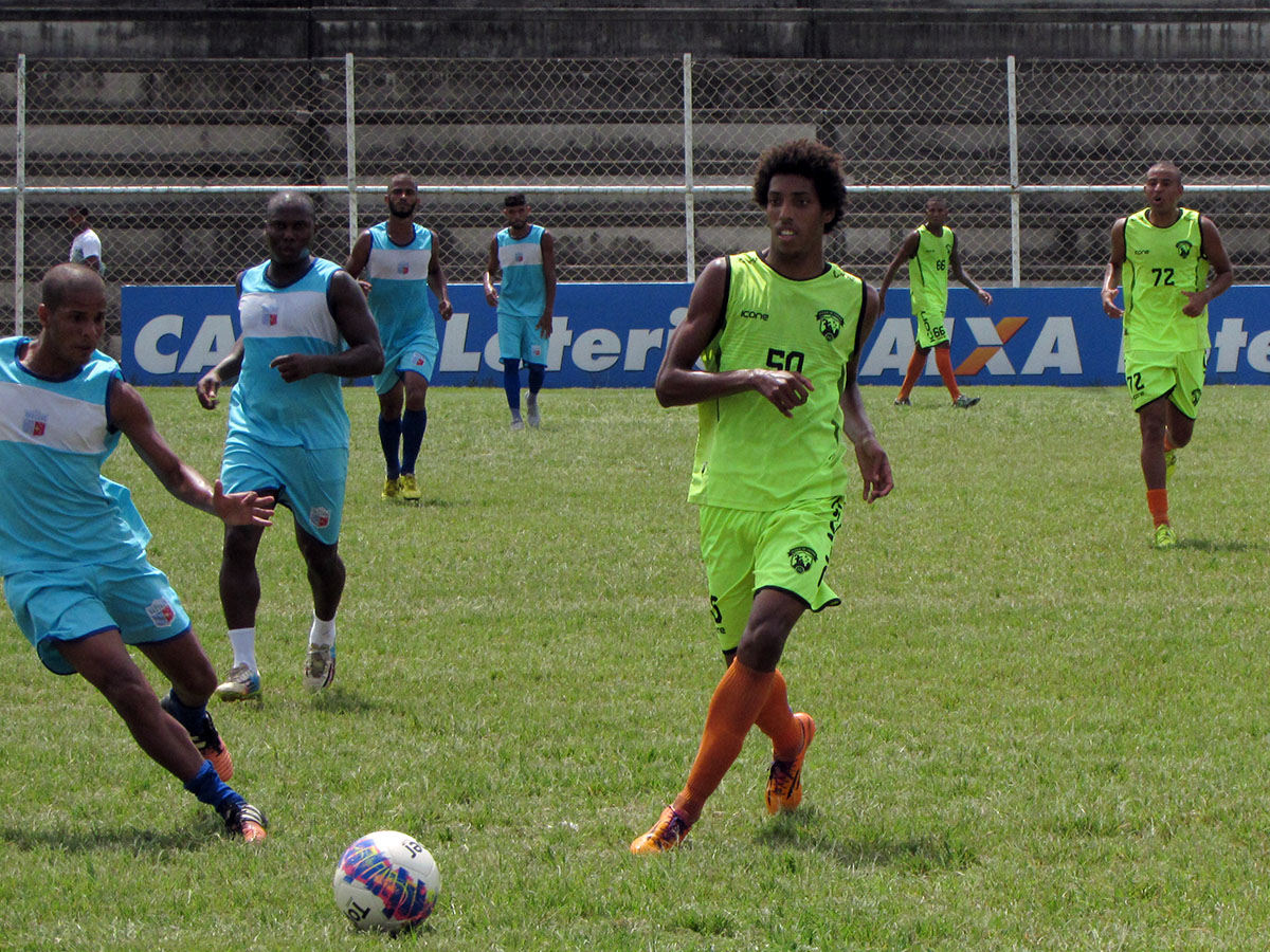 Duque de Caxias derrota Angra dos Reis em jogo-treino no Marrentão
