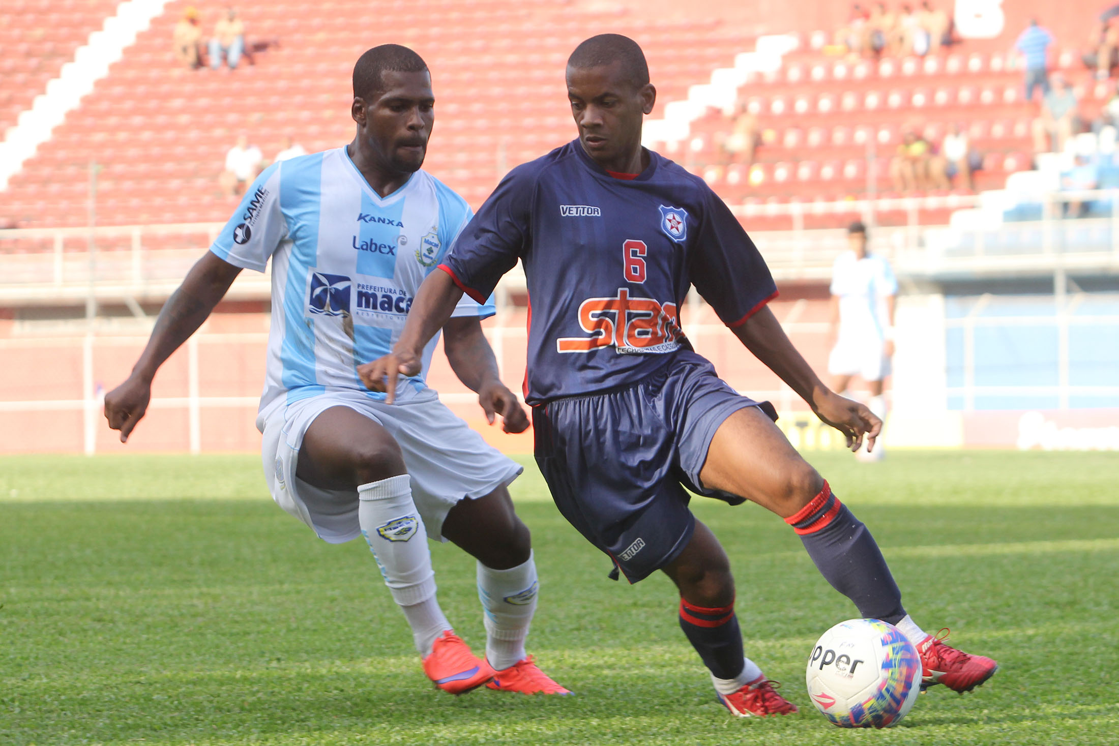 Friburguense vence o Macaé e respira na Taça Rio