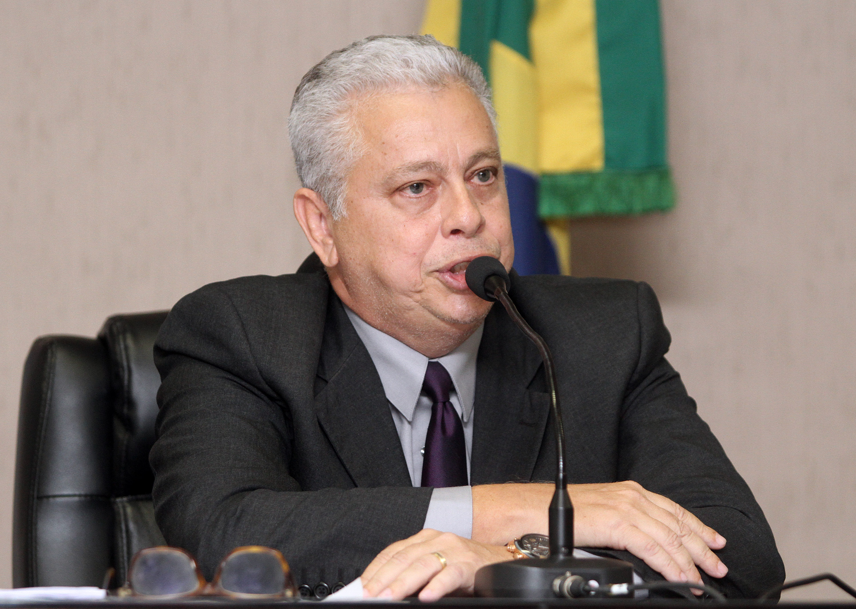 COAF-RJ promove inversão dos assistentes das finais do Carioca