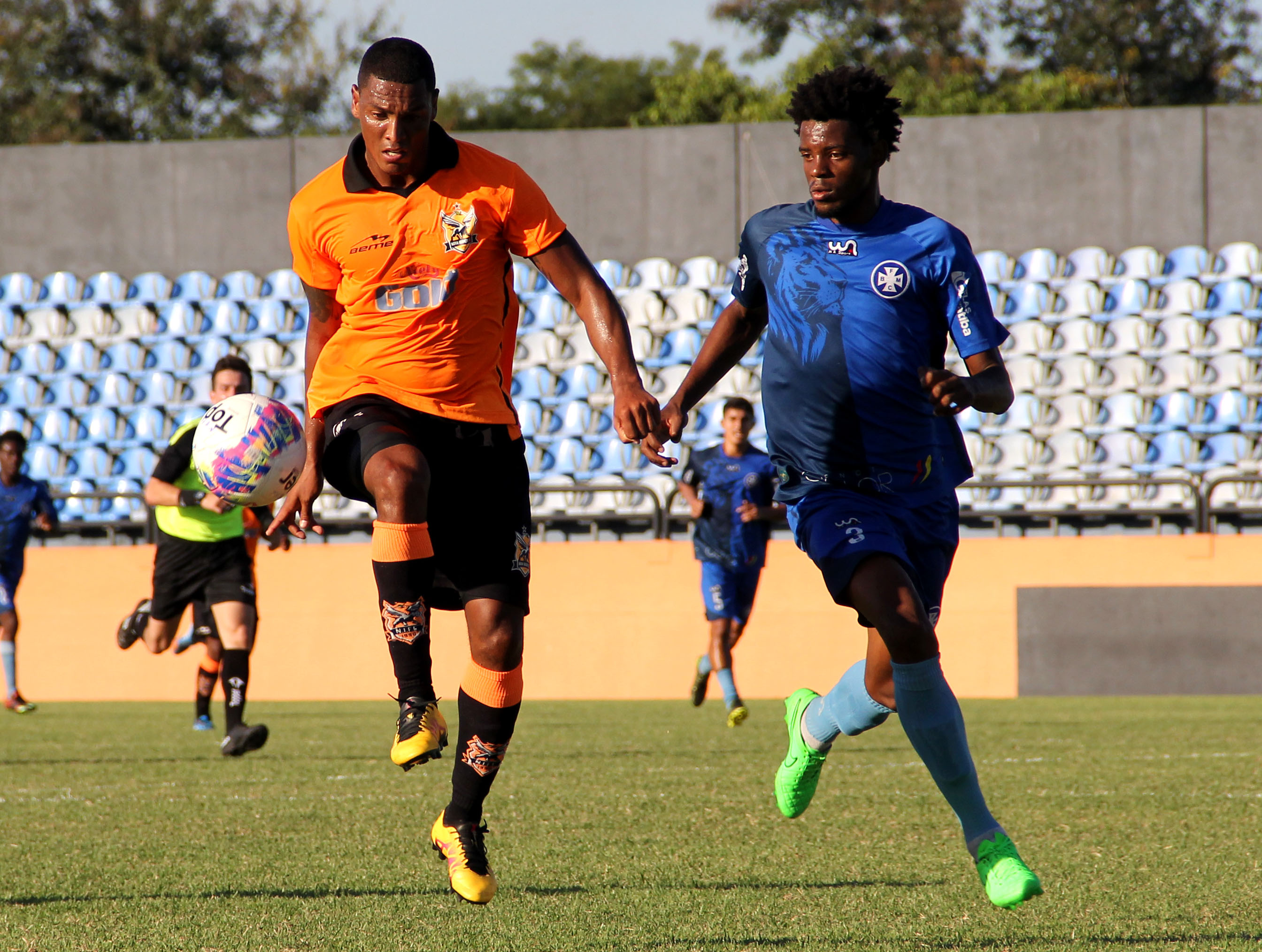 Nova Iguaçu e Barra Mansa empatam no Laranjão