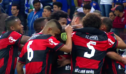 Flamengo vence o Cruzeiro no Mineirão