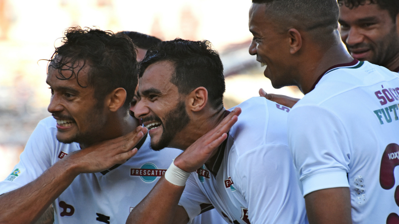 Fluminense bate o Santa Cruz-PE e mira no G-4 do Brasileirão