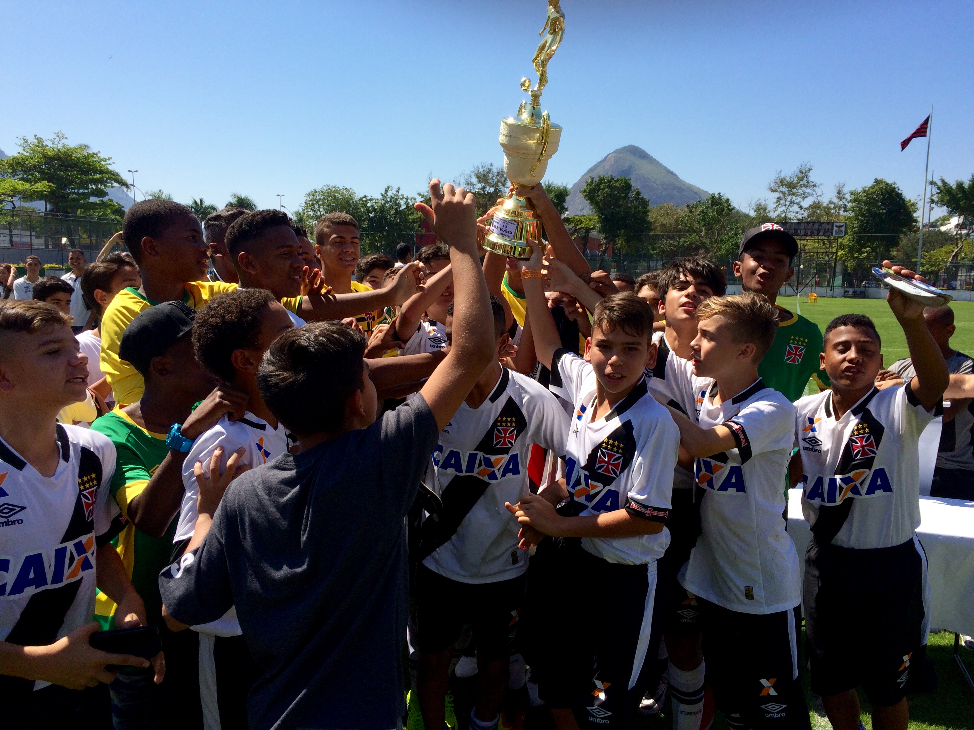 Vasco fatura a Taça Guanabara do Campeonato Metropolitano Sub-13