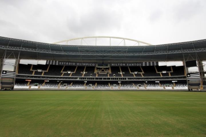 Nilton Santos "estreia" no Carioca dia 28