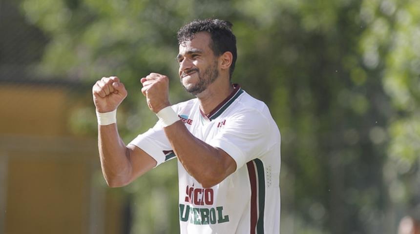 Fluminense goleia e segue 100% na Taça Guanabara