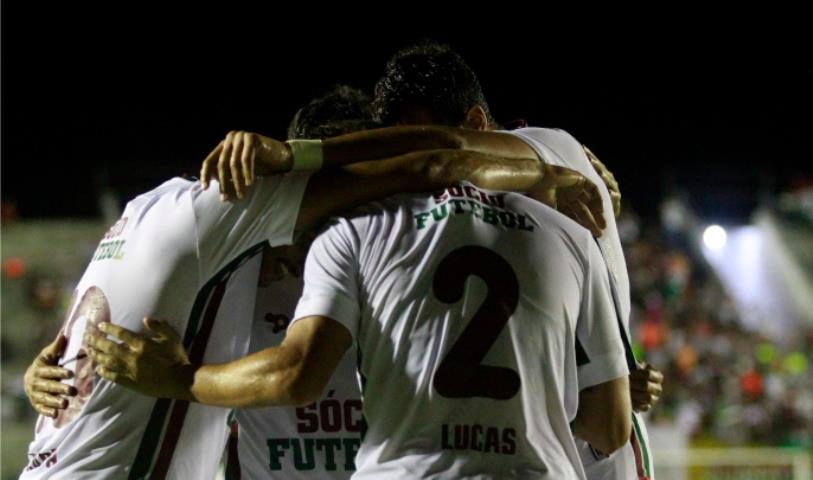 Fluminense goleia e avança na Copa do Brasil