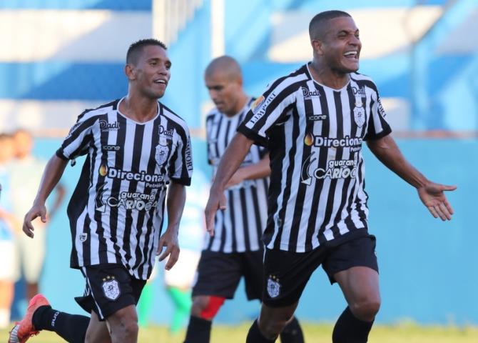 Wederson marca duas vezes e Americano vence o Serra Macaense