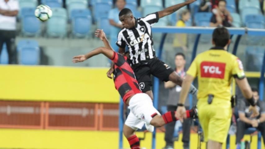 Botafogo fica no empate em Goiânia