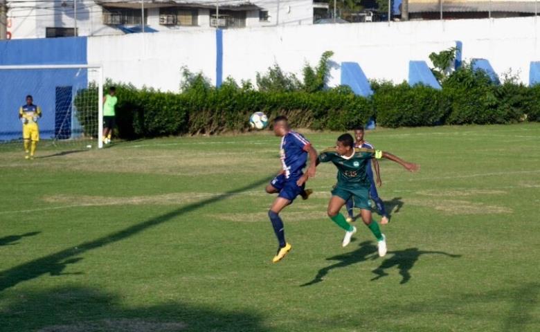 Empate sem gols no Alzirão